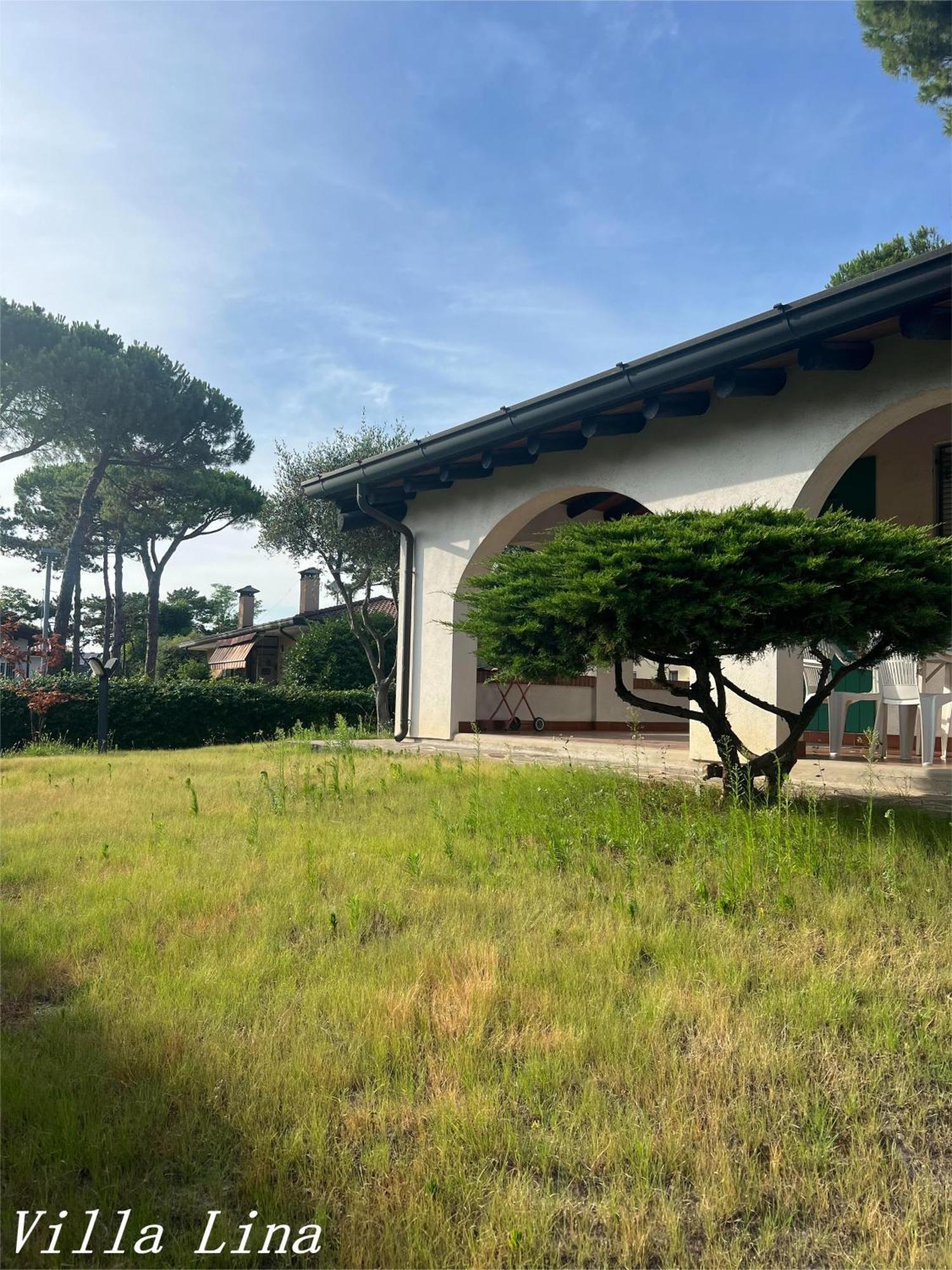 Casa Bianca Village Apartments Lignano Sabbiadoro Exterior photo